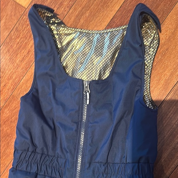 Columbia Blue Jumpsuit with Full-Length Legs and Bib-Style Design - Picture 8 of 11